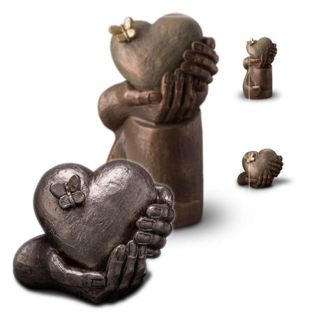 UGK 065 BT Keramische urn brons Hartepijn op zuil